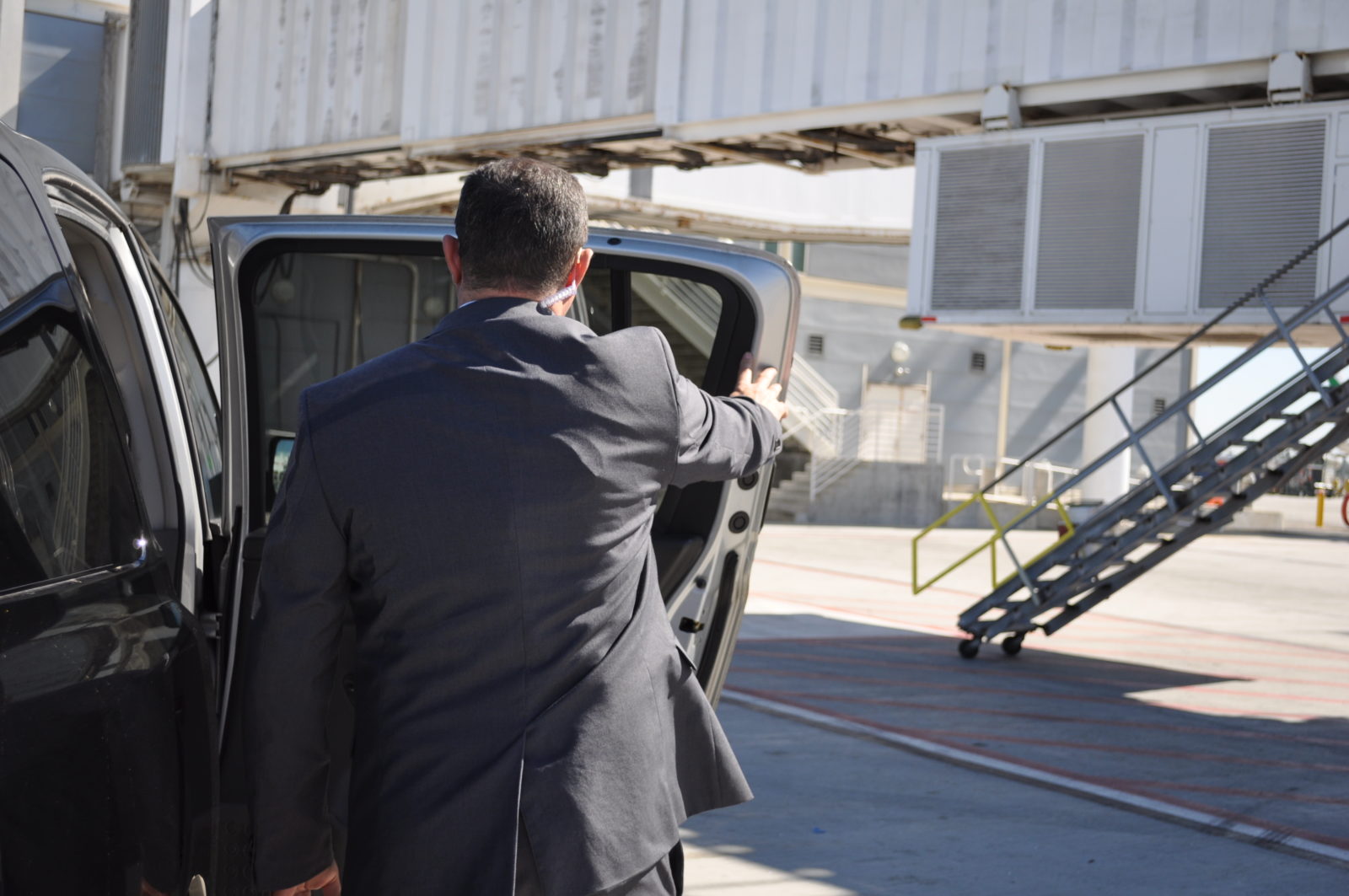 Platinum V-VIP Service Transit